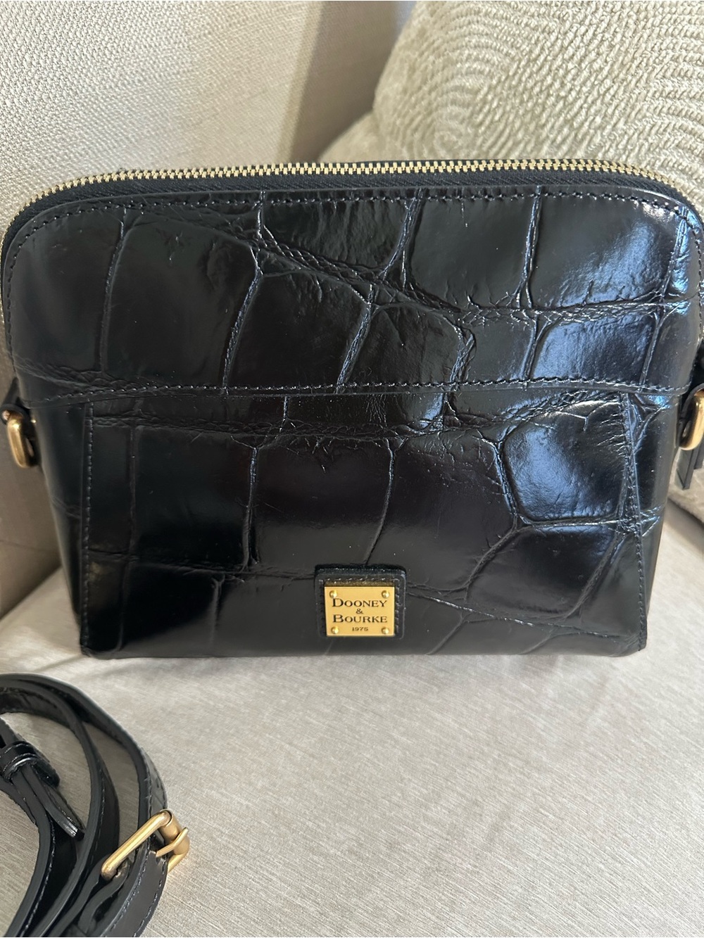 Dooney & Bourke Denison  Black Croc-Embossed Leather Crossbody NWT - Picture 2 of 16